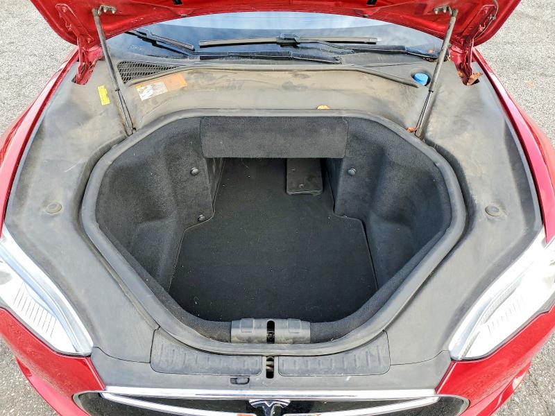 Photo 11 from auction – 2013 TESLA MODEL S with VIN 5YJSA1CG7DFP18110