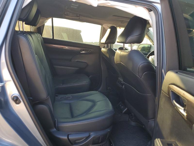 Photo 10 from auction – 2021 TOYOTA HIGHLANDER with VIN 5TDYARAH4MS008727
