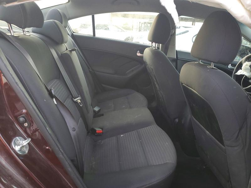 Photo 10 from auction – 2018 KIA FORTE LX with VIN 3KPFL4A75JE243039