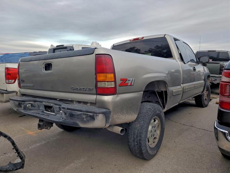 Photo 3 from auction – 1999 CHEVROLET SILVERADO with VIN 1GCEK19T9XZ200030