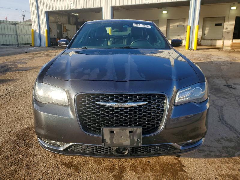 Photo 5 from auction – 2018 CHRYSLER 300 S with VIN 2C3CCAGG8JH300299