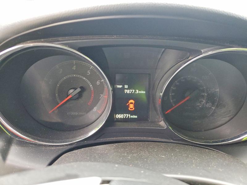 Photo 9 from auction – 2022 MITSUBISHI OUTLANDER with VIN JA4APUAU1NU019630