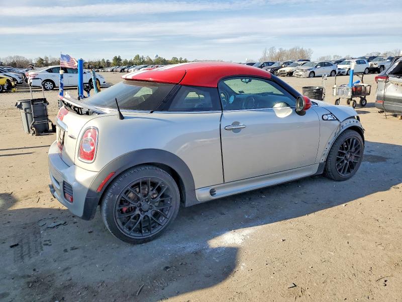 Photo 3 from auction – 2013 MINI COOPER COU with VIN WMWSX9C51DT380421
