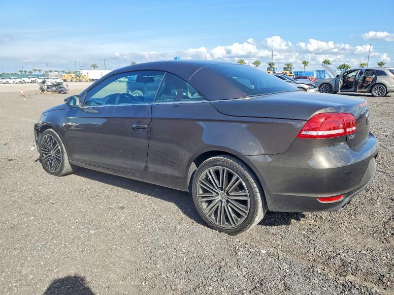 Photo 2 from auction – 2015 VOLKSWAGEN EOS LUX with VIN WVWFW8AH4FV000879