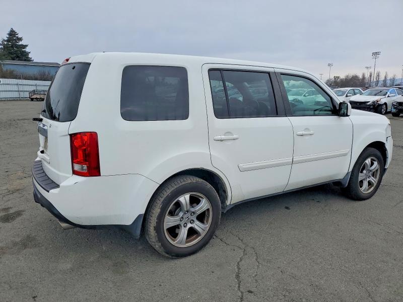 Photo 3 from auction – 2013 HONDA PILOT with VIN 5FNYF3H52DB029705