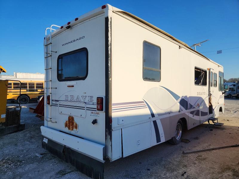 Photo 4 from auction – 1998 WINNEBAGO BRAVE with VIN 1GBLP37J7W3311574
