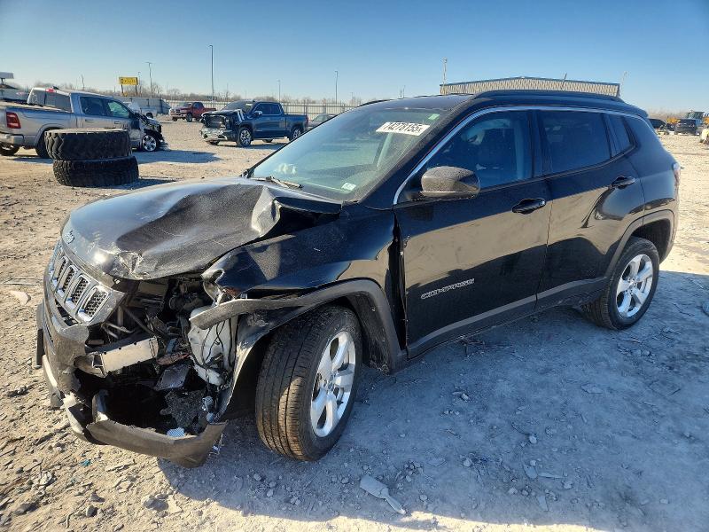 JEEP COMPASS LA 2017 with VIN 3C4NJDBB6HT607141 - Photo from auction