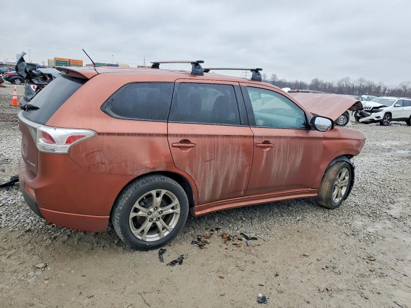 Photo 3 from auction – 2014 MITSUBISHI OUTLANDER with VIN JA4AD3A37EZ005907