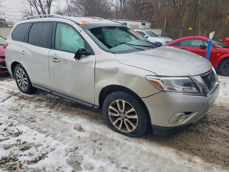 Photo 4 from auction – 2016 NISSAN PATHFINDER with VIN 5N1AR2MN8GC617372