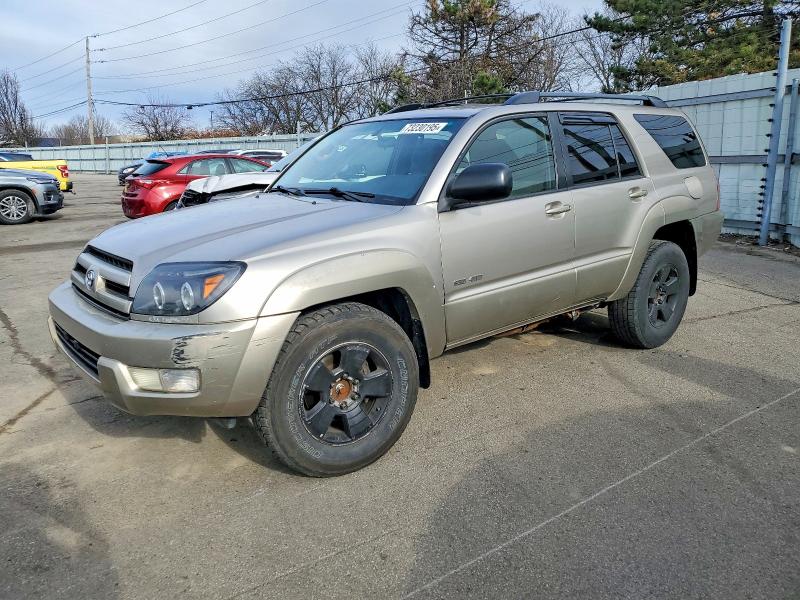 TOYOTA 4RUNNER SR 2004 with VIN JTEBU14R240037077 - Photo from auction