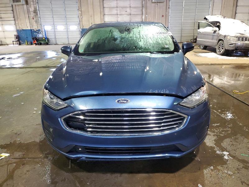 Photo 5 from auction – 2019 FORD FUSION with VIN 3FA6P0LUXKR196672