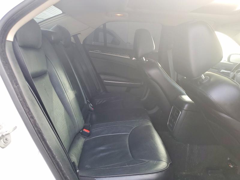 Photo 10 from auction – 2016 CHRYSLER 300C with VIN 2C3CCAEG8GH151873