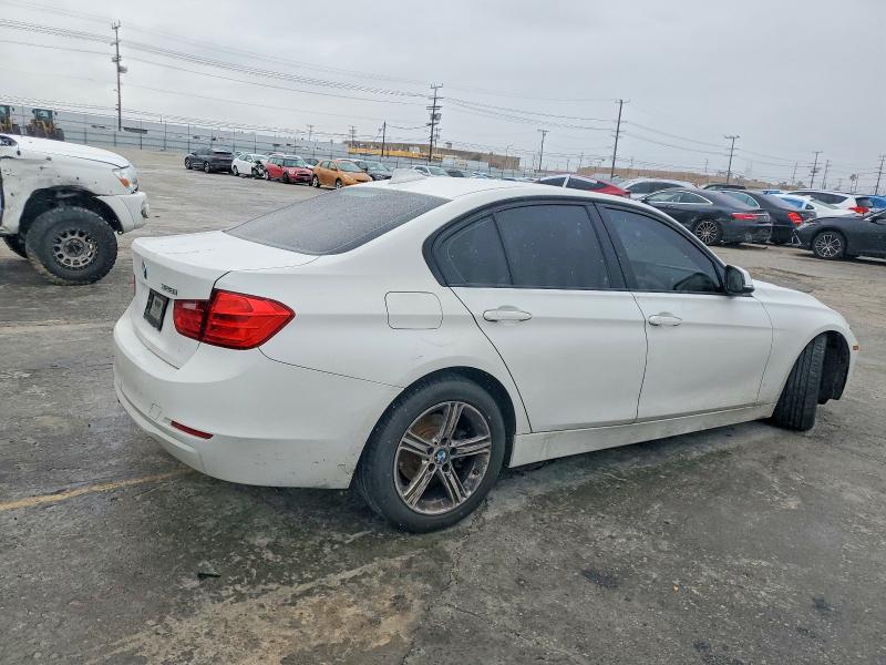 Photo 3 from auction – 2014 BMW 328 I SULE with VIN WBA3C1C55EK105823