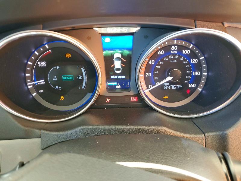 Photo 9 from auction – 2015 HYUNDAI SONATA HYB with VIN KMHEC4A49FA128855
