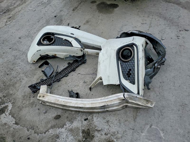 Photo 12 from auction – 2018 ACURA TLX with VIN 19UUB3F67JA004438