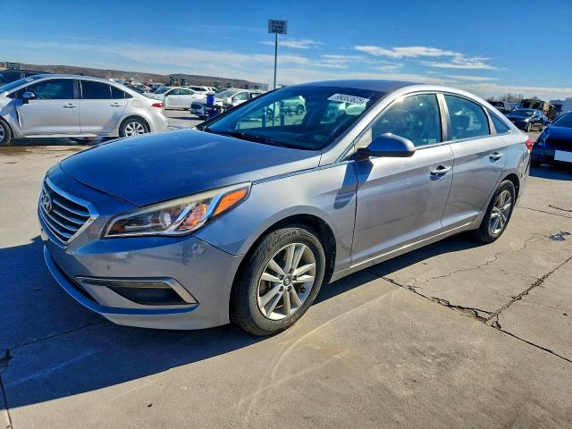 HYUNDAI SONATA SE 2015 with VIN 5NPE24AF3FH168110 - Photo from auction