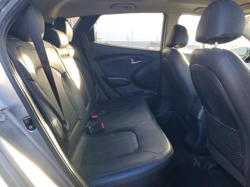 Photo 11 from auction – 2011 HYUNDAI TUCSON GLS with VIN KM8JUCAC2BU295452