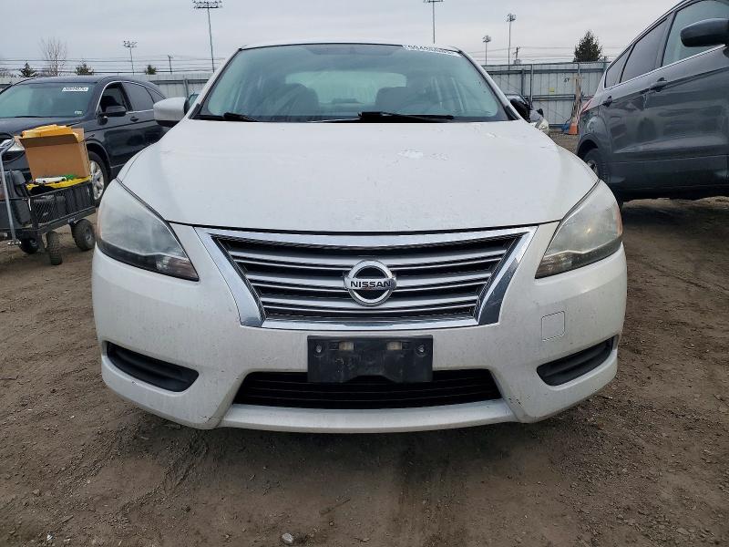 Photo 5 from auction – 2015 NISSAN SENTRA S with VIN 3N1AB7AP1FL682226