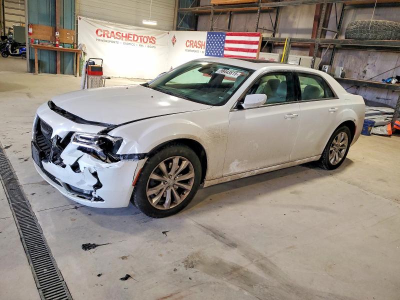CHRYSLER 300 LIMITE 2016 with VIN 2C3CCARG9GH142349 - Photo from auction