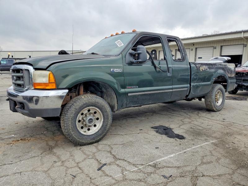 FORD F250 SUPER 2000 with VIN 1FTNX21F7YEC08987 - Photo from auction
