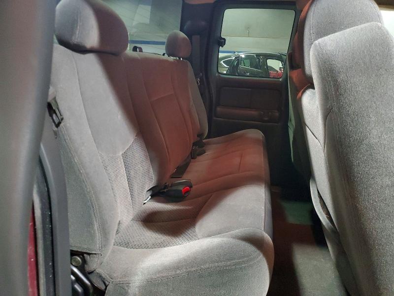 Photo 10 from auction – 2005 CHEVROLET SILVERADO with VIN 1GCEC19T45Z159171