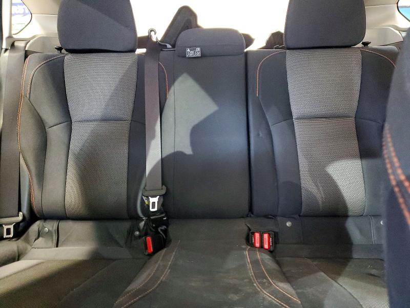 Photo 10 from auction – 2018 SUBARU CROSSTREK with VIN JF2GTABC7JH264369