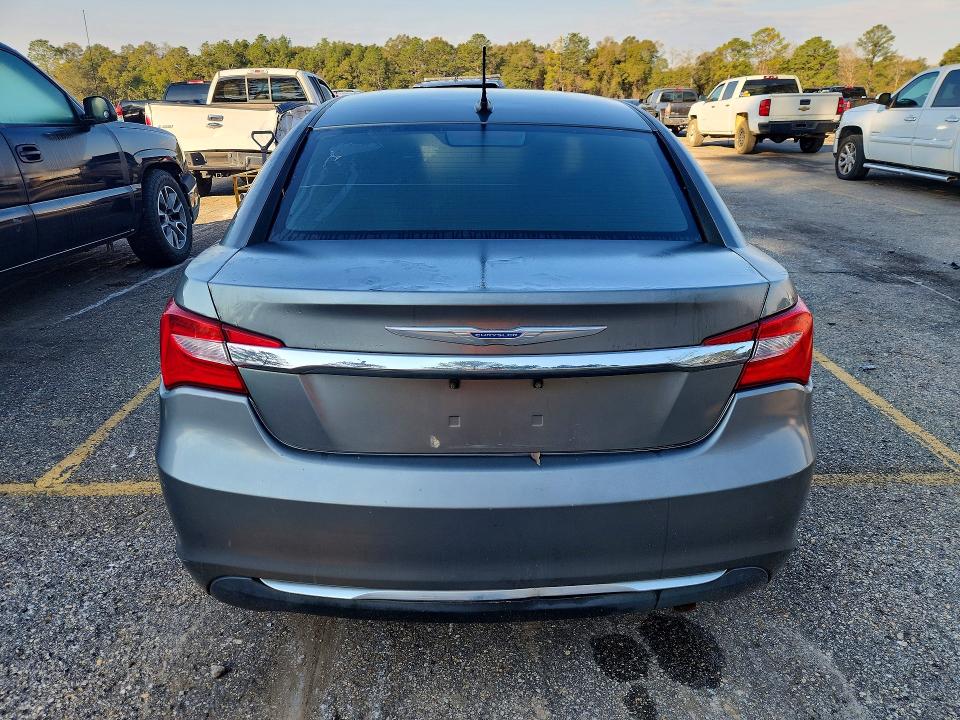Photo 6 from auction – 2012 CHRYSLER 200 LX with VIN 1C3CCBAB4CN318408