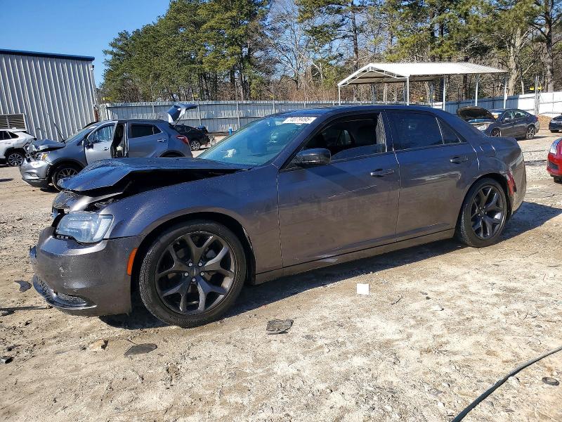 CHRYSLER 300 2022 with VIN 2C3CCAAG4NH205480 - Photo from auction