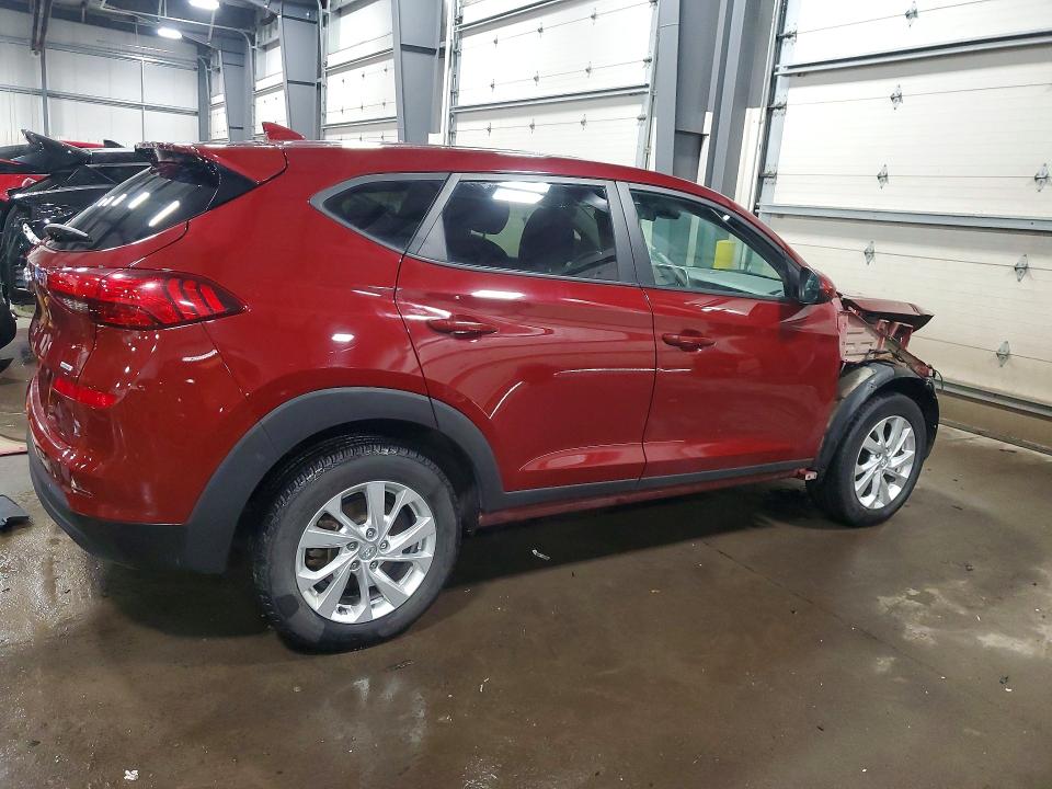 Photo 3 from auction – 2019 HYUNDAI TUCSON SE with VIN KM8J2CA42KU889358