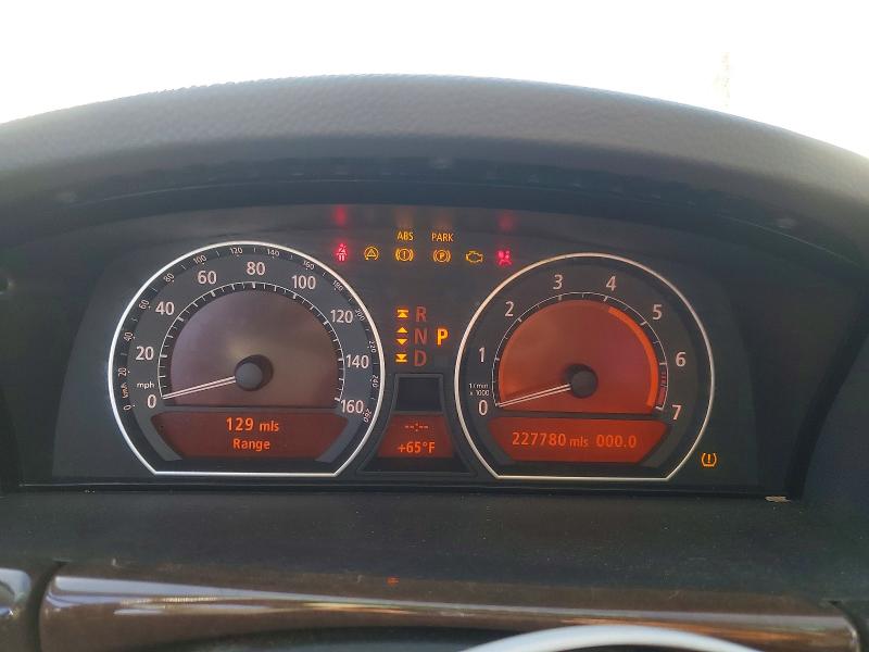 Photo 9 from auction – 2007 BMW 750 with VIN WBAHN83507DT76983