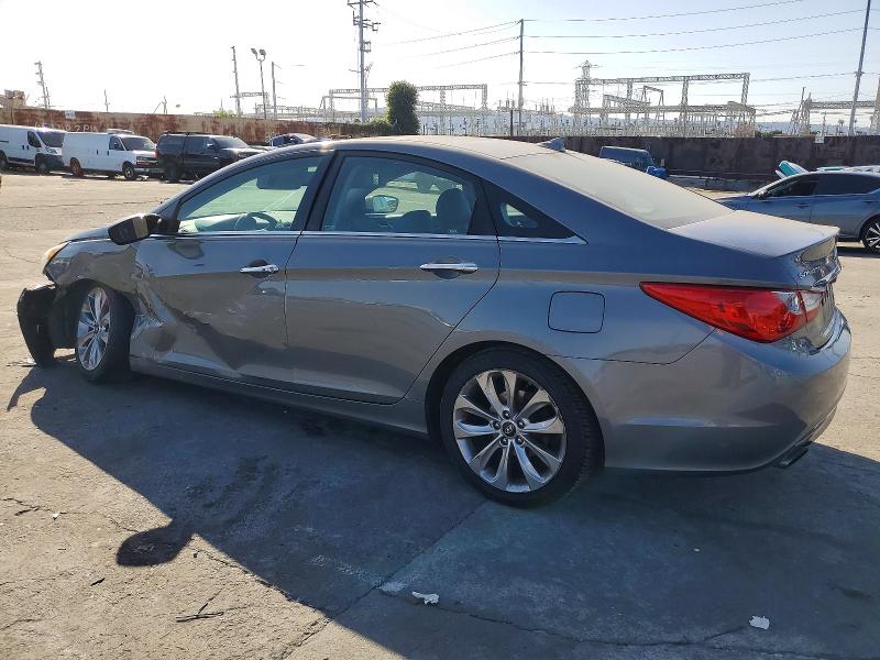 Photo 2 from auction – 2013 HYUNDAI SONATA with VIN 5NPEC4AC4DH578530