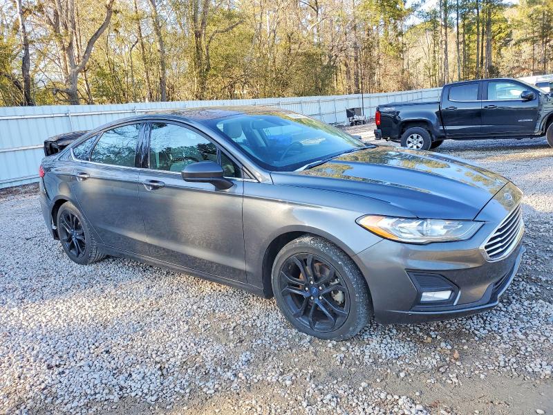 Photo 4 from auction – 2019 FORD FUSION SE with VIN 3FA6P0HD5KR127137