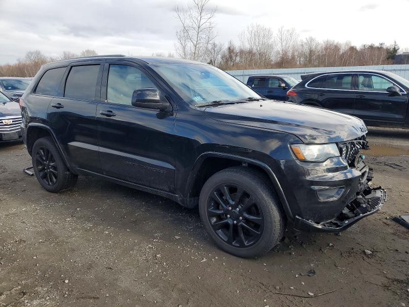 Photo 4 from auction – 2017 JEEP GRAND CHER with VIN 1C4RJFAG3HC919522