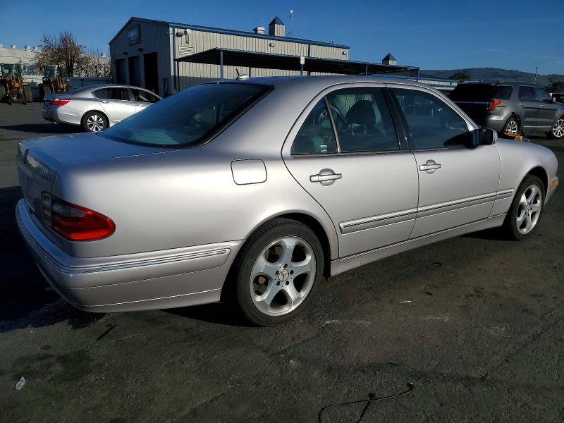 Photo 3 from auction – 2002 MERCEDES-BENZ E 430 with VIN WDBJF83J62X070536