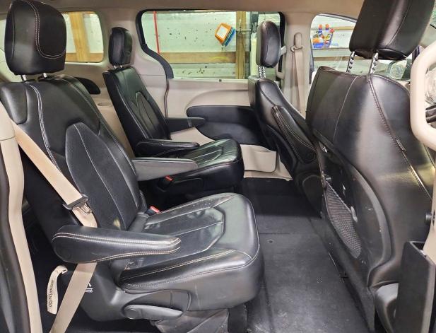 Photo 11 from auction – 2022 CHRYSLER PACIFICA with VIN 2C4RC1BG9NR176153