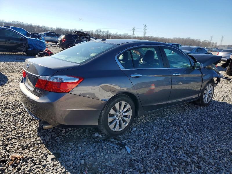 Photo 3 from auction – 2013 HONDA ACCORD with VIN 1HGCR2F82DA282185