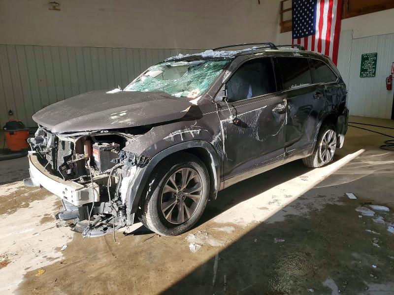 TOYOTA HIGHLANDER 2015 with VIN 5TDJKRFH7FS223027 - Photo from auction
