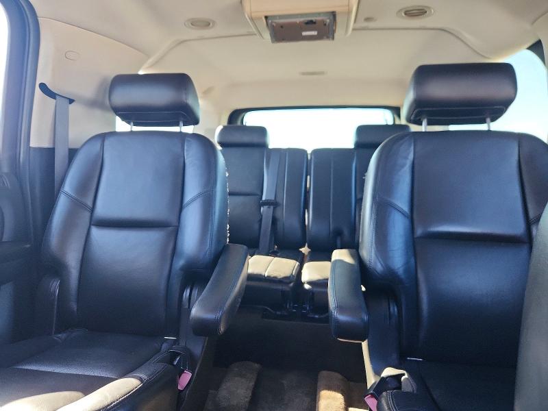 Photo 10 from auction – 2010 CADILLAC ESCALADE E with VIN 1GYUKJEF4AR116372