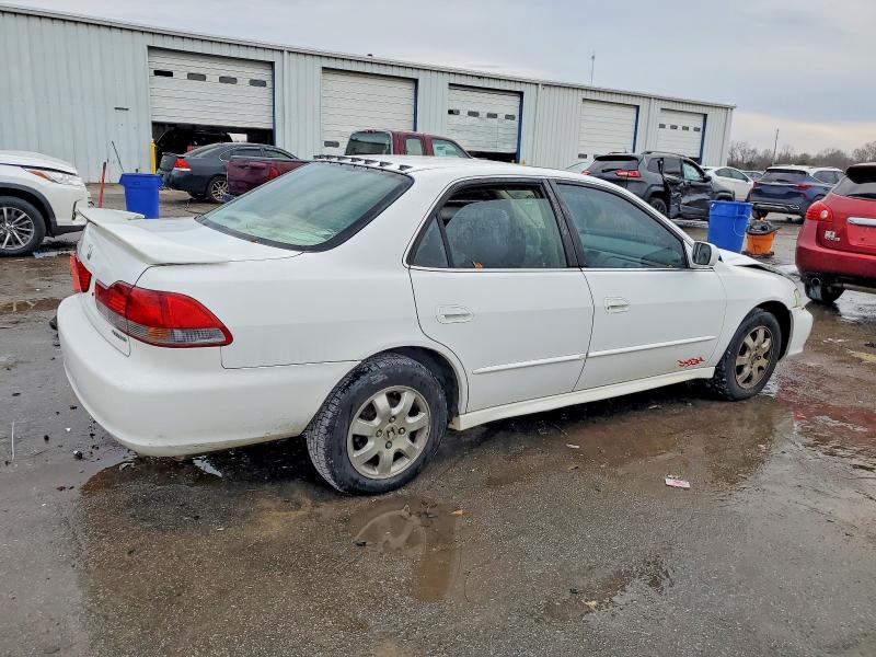 Photo 3 from auction – 2002 HONDA ACCORD with VIN 1HGCG56622A163734