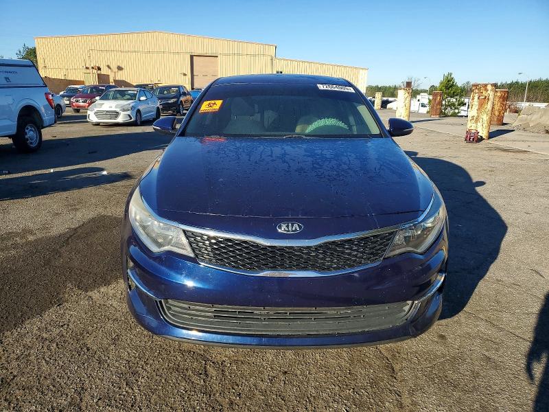 Photo 5 from auction – 2017 KIA OPTIMA LX with VIN 5XXGT4L32HG127541