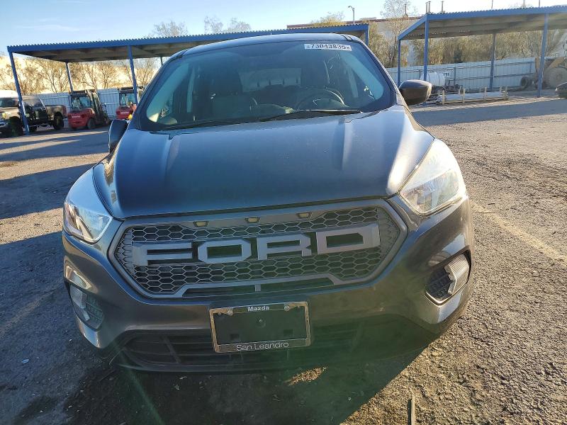 Photo 5 from auction – 2017 FORD ESCAPE SE with VIN 1FMCU9GD9HUE49756