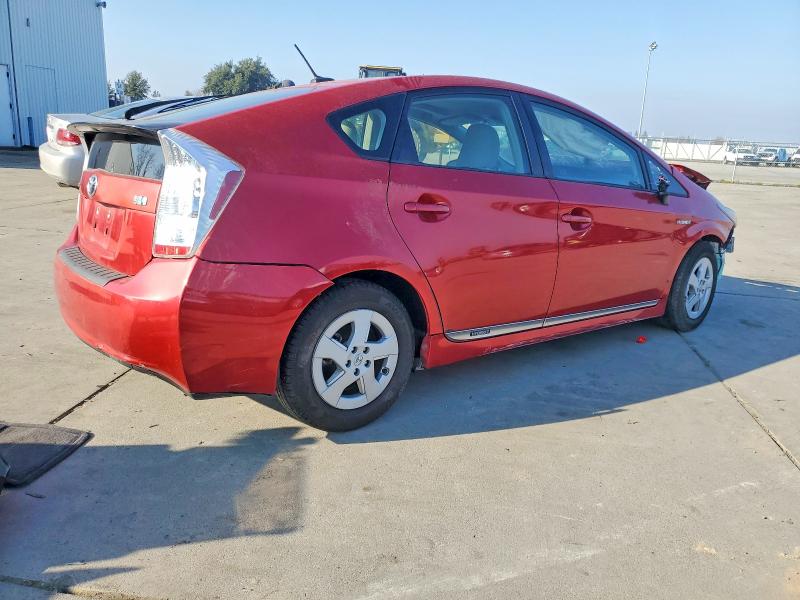 Photo 3 from auction – 2011 TOYOTA PRIUS with VIN JTDKN3DU1B0248611