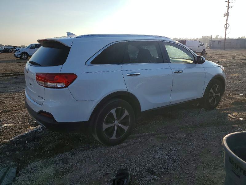 Photo 3 from auction – 2016 KIA SORENTO with VIN 5XYPH4A59GG106475