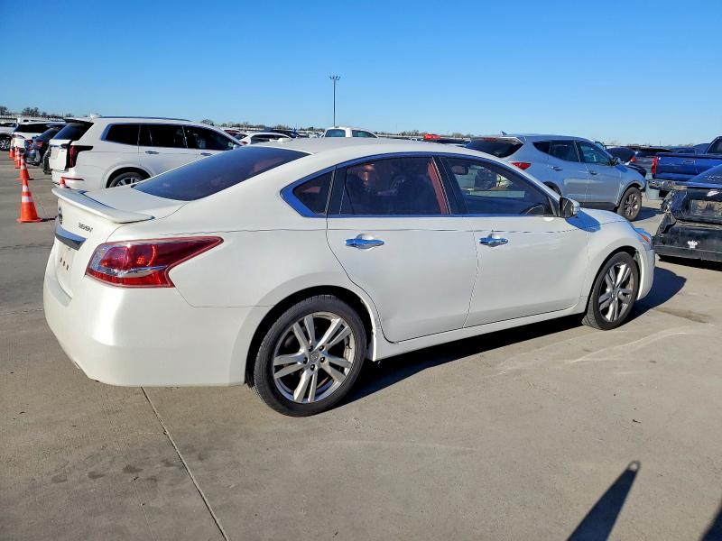 Photo 3 from auction – 2013 NISSAN ALTIMA 3.5 with VIN 1N4BL3AP1DC105251