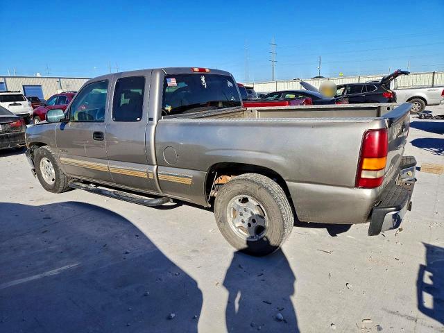 Photo 2 from auction – 2002 CHEVROLET SILVERADO with VIN 2GCEC19T721108266
