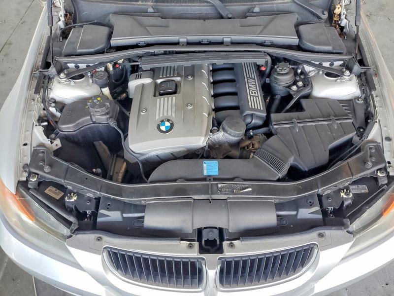 Photo 11 from auction – 2006 BMW 325 I with VIN WBAVB13596KX47197
