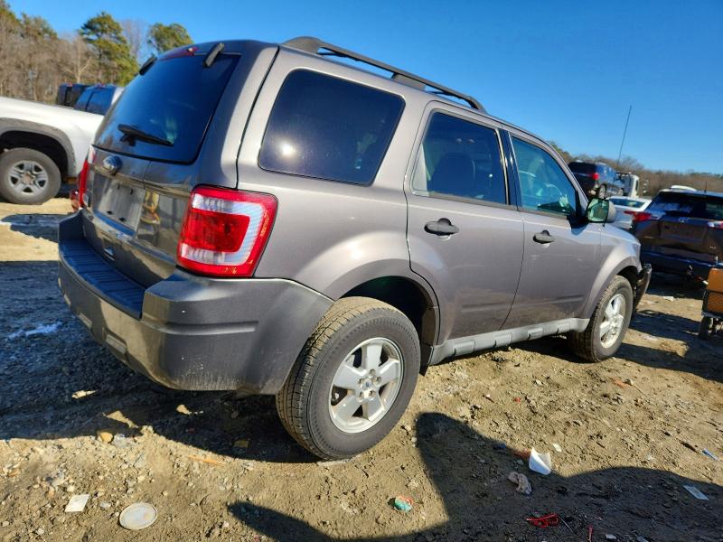 Photo 3 from auction – 2011 FORD ESCAPE XLT with VIN 1FMCU0D79BKA60791