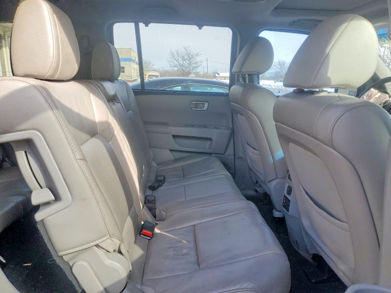 Photo 11 from auction – 2015 HONDA PILOT TOUR with VIN 5FNYF4H94FB027479