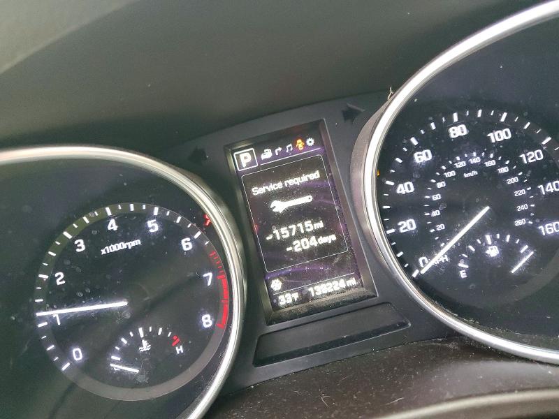 Photo 9 from auction – 2017 HYUNDAI SANTA FE with VIN KM8SR4HF8HU257079