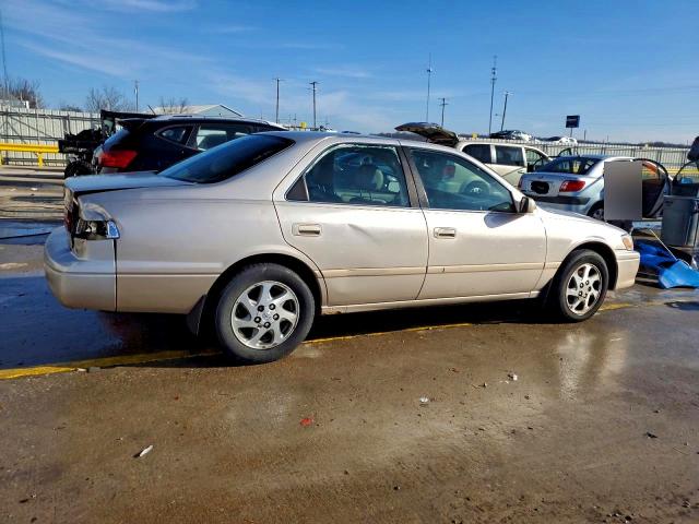 Photo 3 from auction – 2000 TOYOTA CAMRY CE with VIN 4T1BG22K2YU990258